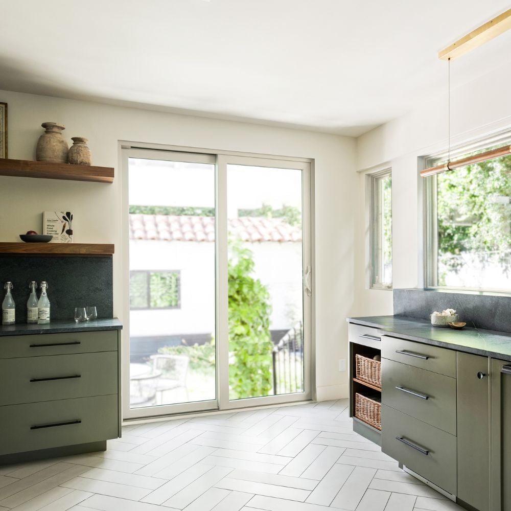 100 Series Gliding Patio Beauty 8